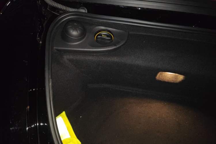 Used Porsche 718 2022 Boxster 2.0T Engine Bay Right