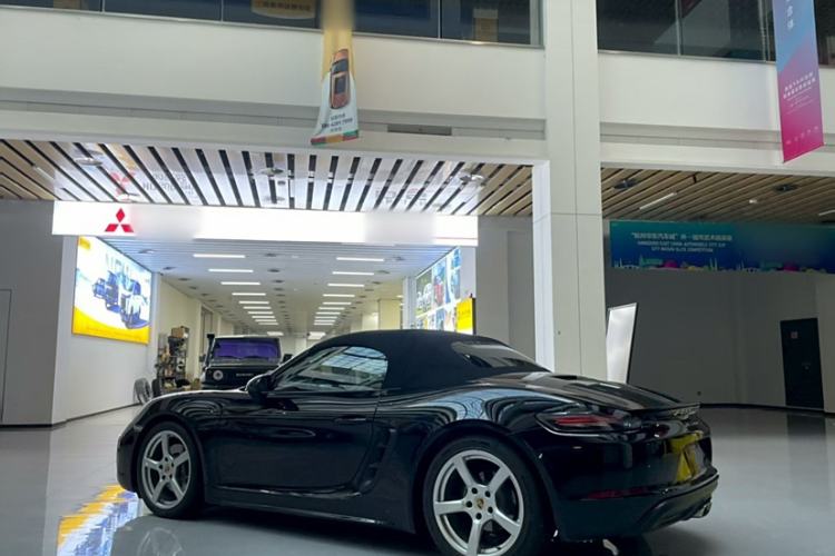 Used Porsche 718 2022 Boxster 2.0T Exterior 3