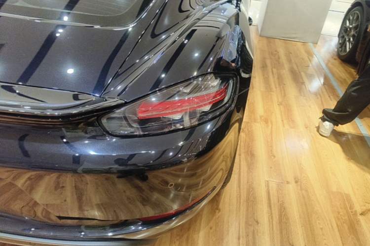 Used Porsche 718 2022 Cayman 2.0T Exterior 3