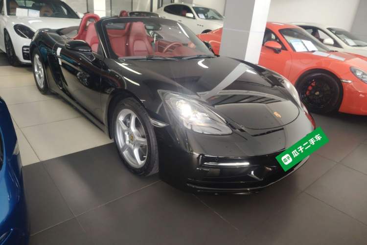 Used Porsche 718 2022 Boxster 2.0T Front Right 45 Deg