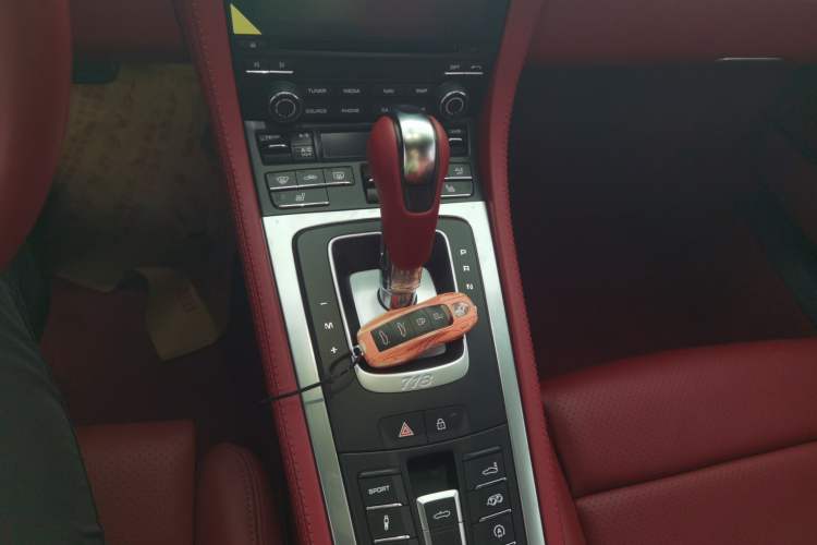 Used Porsche 718 2022 Boxster 2.0T Gear Lever