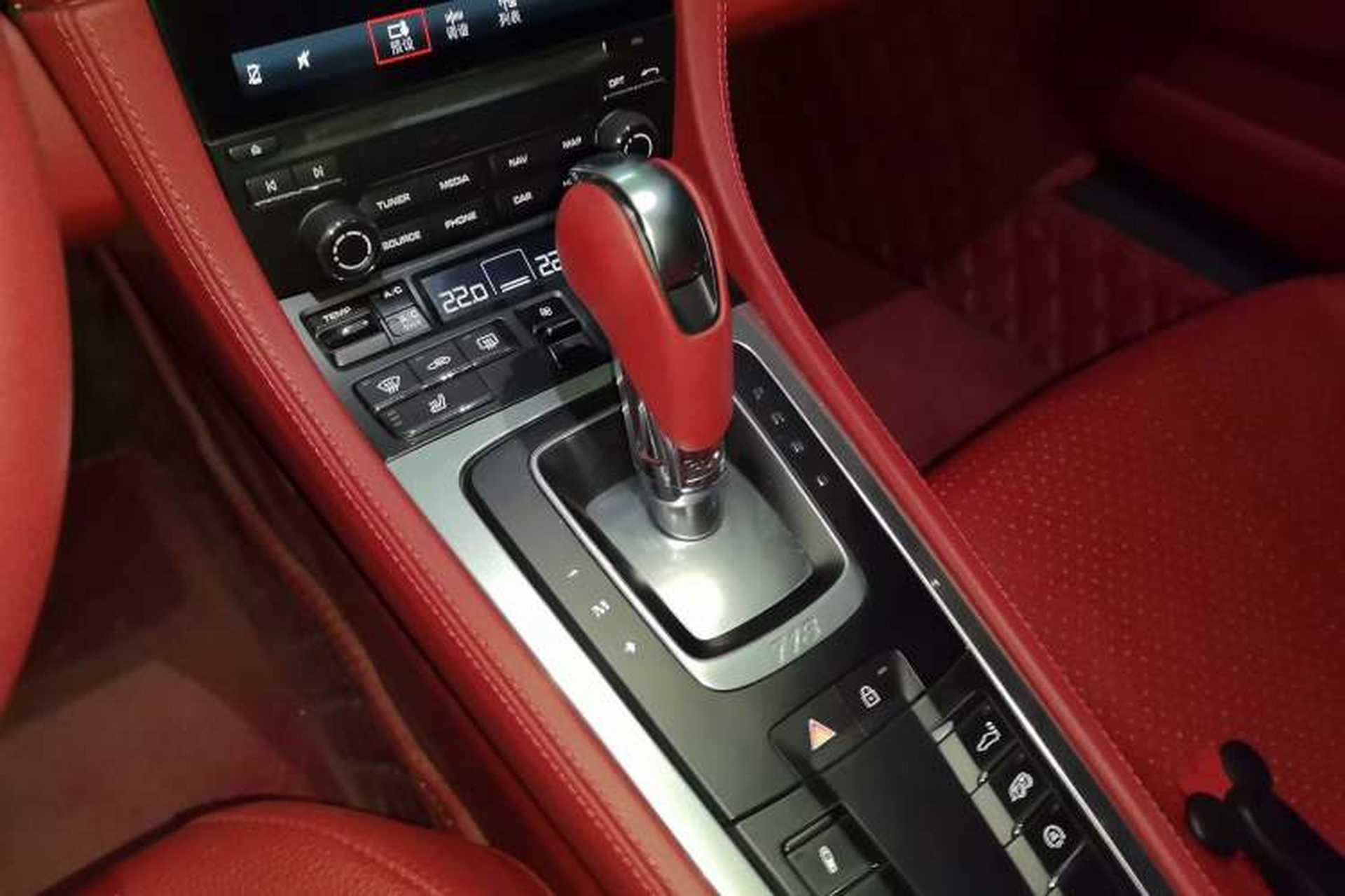 Used Porsche 718 2022 Cayman 2.0T Gear Lever