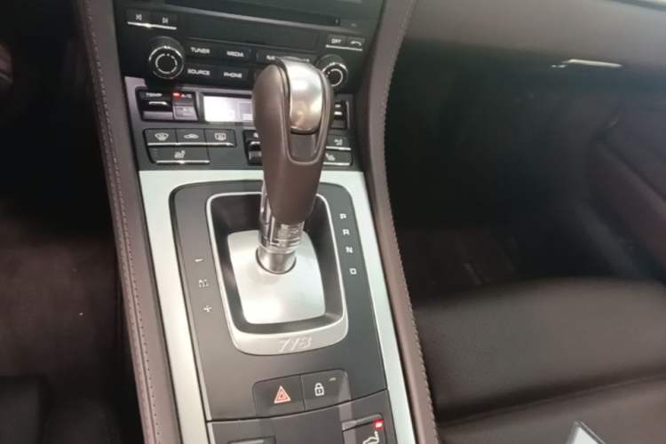 Used Porsche 718 2022 Cayman 2.0T Gear Lever