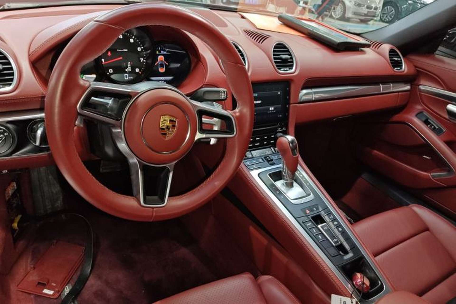 Used Porsche 718 2022 Boxster 2.0T Interior 2