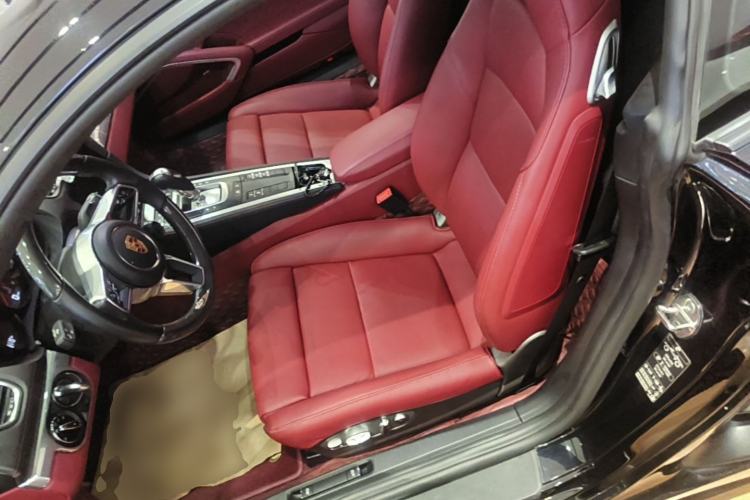 Used Porsche 718 2022 Cayman 2.0T Left Front Seat