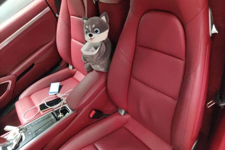 Used Porsche 718 2022 Cayman 2.0T Left Front Seat