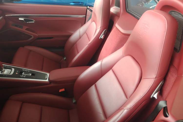 Used Porsche 718 2022 Boxster 2.0T Left Rear Seat