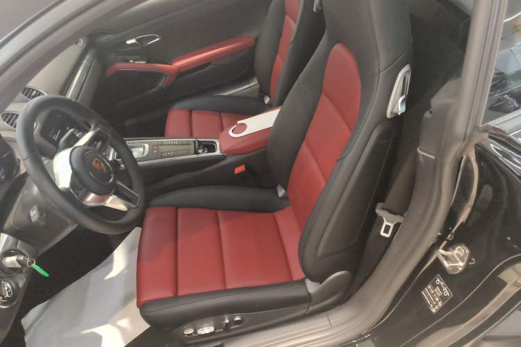 Used Porsche 718 2022 Cayman 2.0T Left Rear Seat