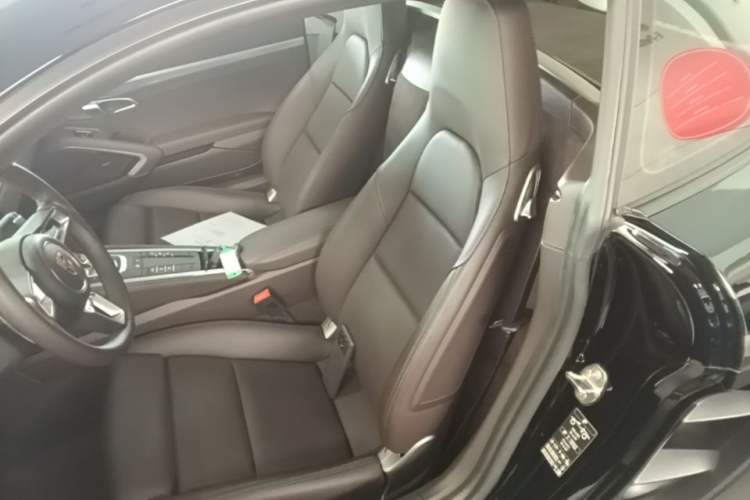 Used Porsche 718 2022 Cayman 2.0T Left Rear Seat