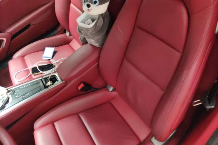 Used Porsche 718 2022 Cayman 2.0T Left Rear Seat