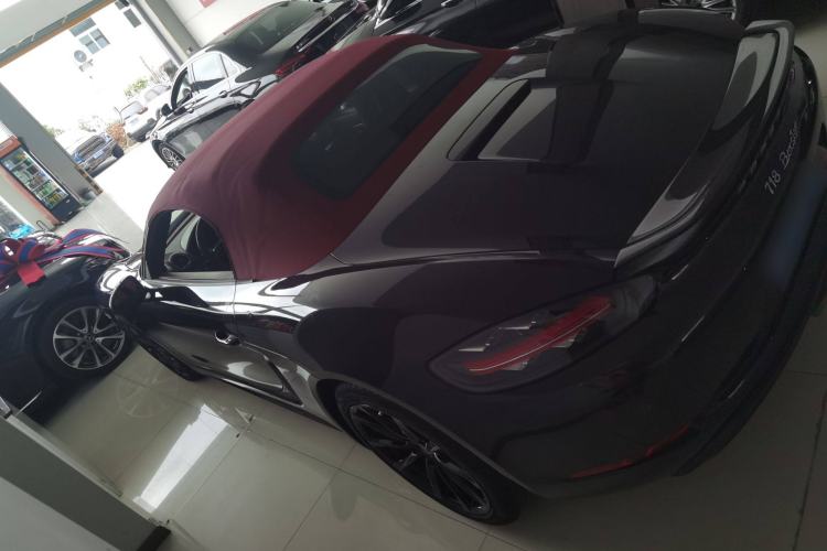 Used Porsche 718 2022 Boxster 2.0T Left Side
