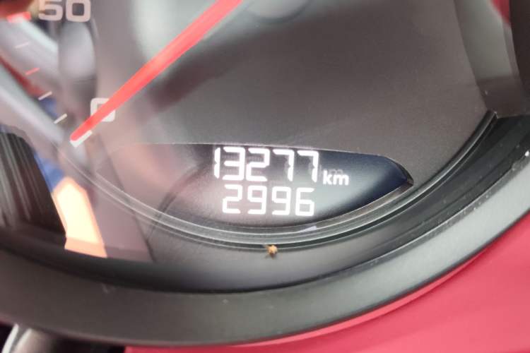 Used Porsche 718 2022 Boxster 2.0T Odometer Close Up