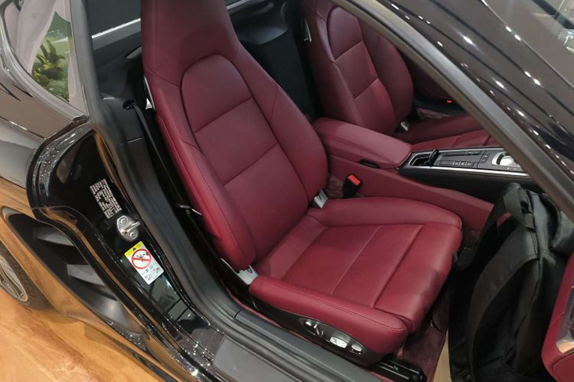 Used Porsche 718 2022 Cayman 2.0T Right Front Seat