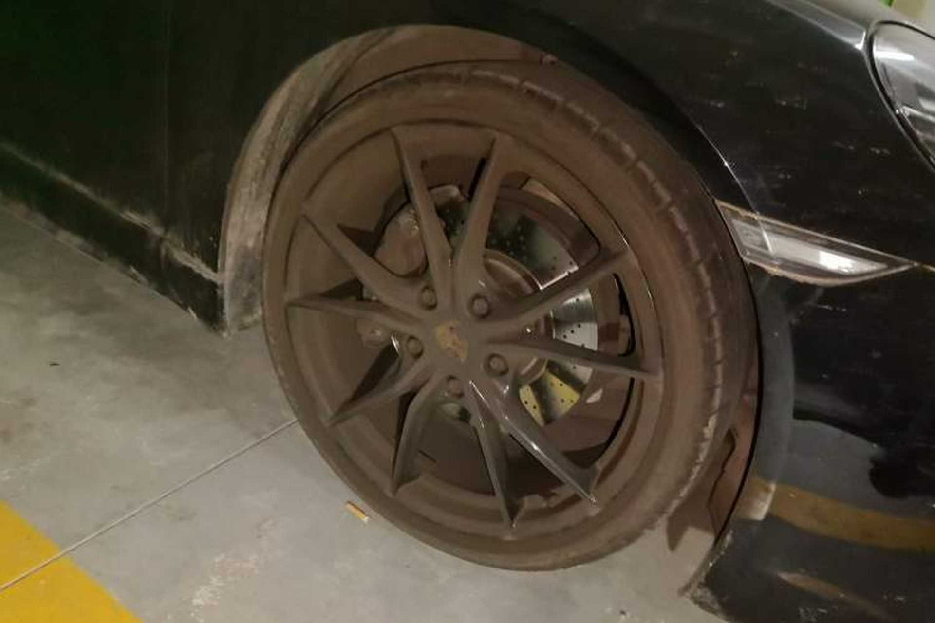 Used Porsche 718 2022 Cayman 2.0T Right Front Wheel Hub