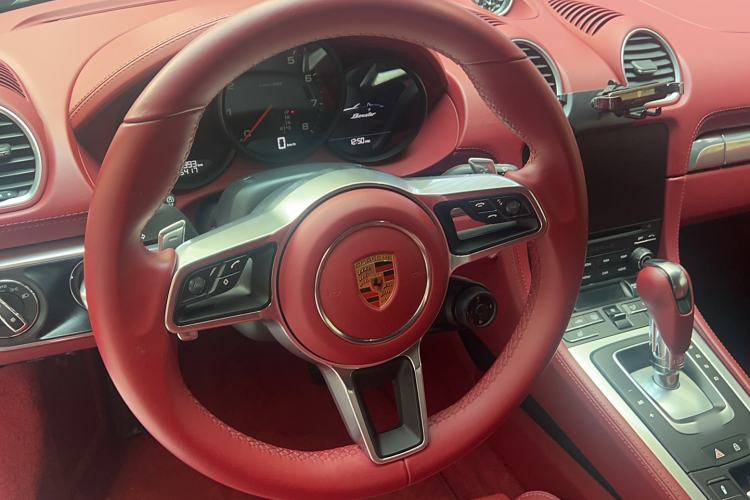 Used Porsche 718 2022 Boxster 2.0T Steering Wheel