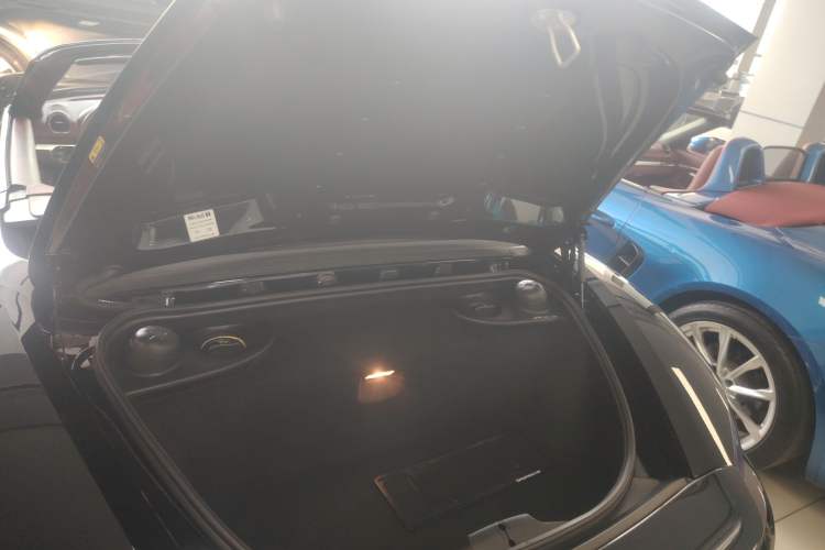 Used Porsche 718 2022 Boxster 2.0T Trunk