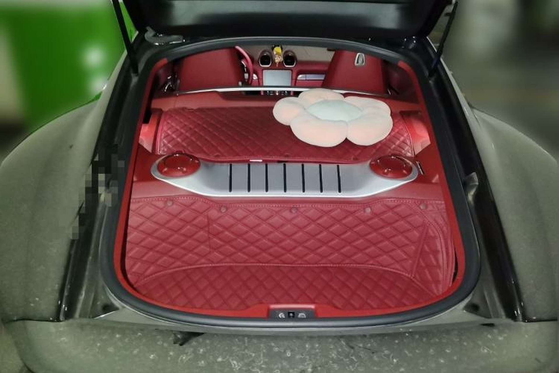 Used Porsche 718 2022 Cayman 2.0T Trunk