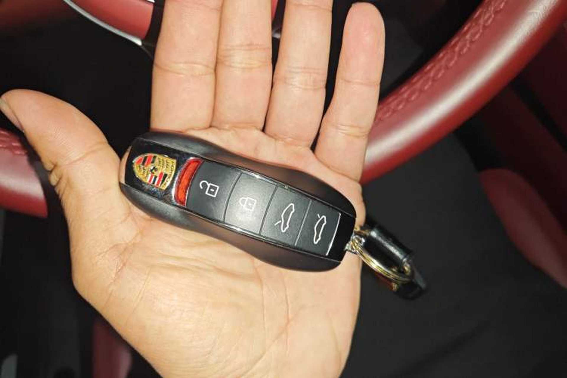 Used Porsche 718 2022 Cayman 2.0T Vehicle Key