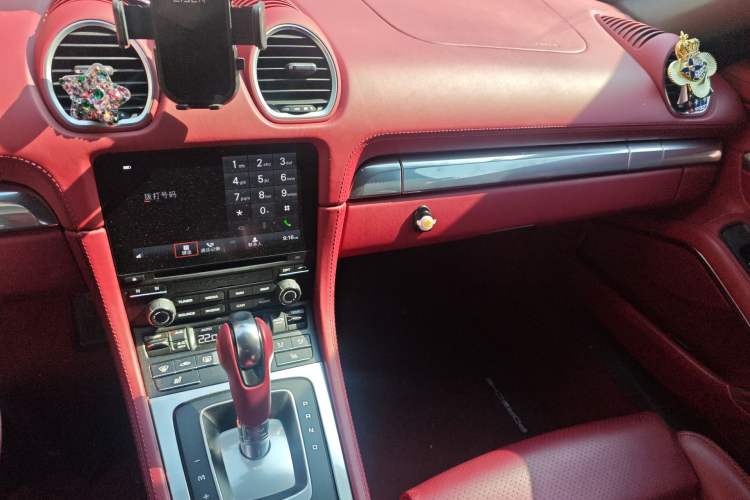Used Porsche 718 2022 Boxster 2.0T Audio And AC Panel