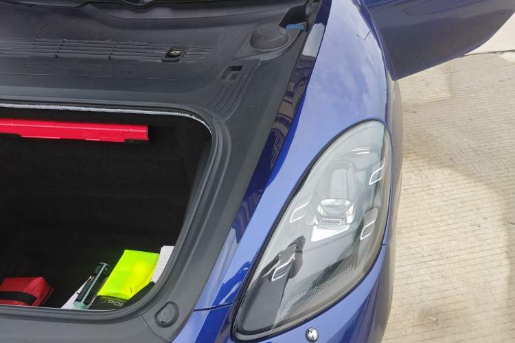 Used Porsche 718 2022 Boxster 2.0T Engine Bay Left