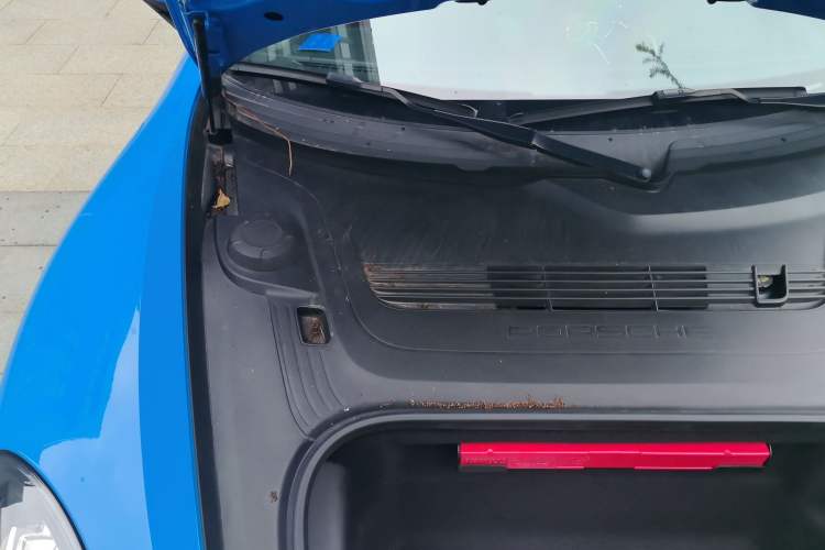 Used Porsche 718 2022 Boxster 2.0T Engine Bay Right
