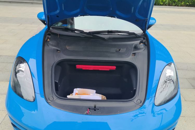 Used Porsche 718 2022 Boxster 2.0T Engine Bay