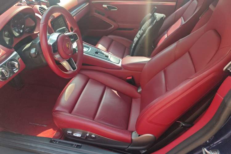 Used Porsche 718 2022 Boxster 2.0T Left Front Seat