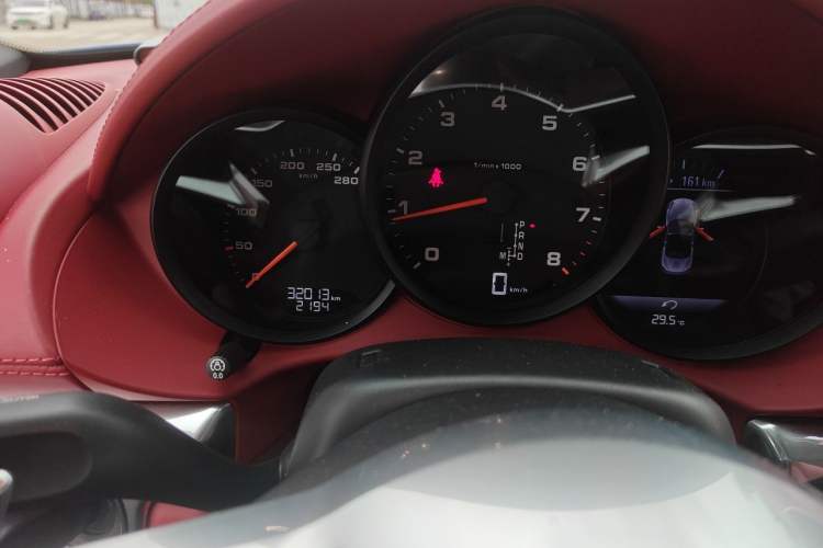 Used Porsche 718 2022 Boxster 2.0T Odometer Close Up