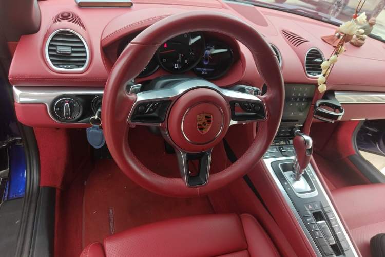 Used Porsche 718 2022 Boxster 2.0T Steering Wheel
