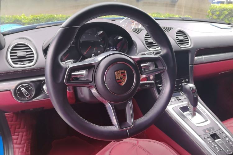 Used Porsche 718 2022 Boxster 2.0T Steering Wheel