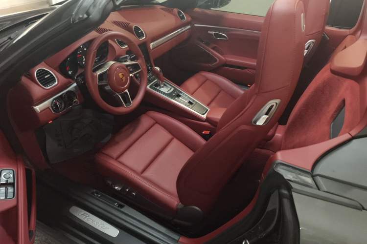 Used Porsche 718 2022 Boxster 2.0T Driver Seat