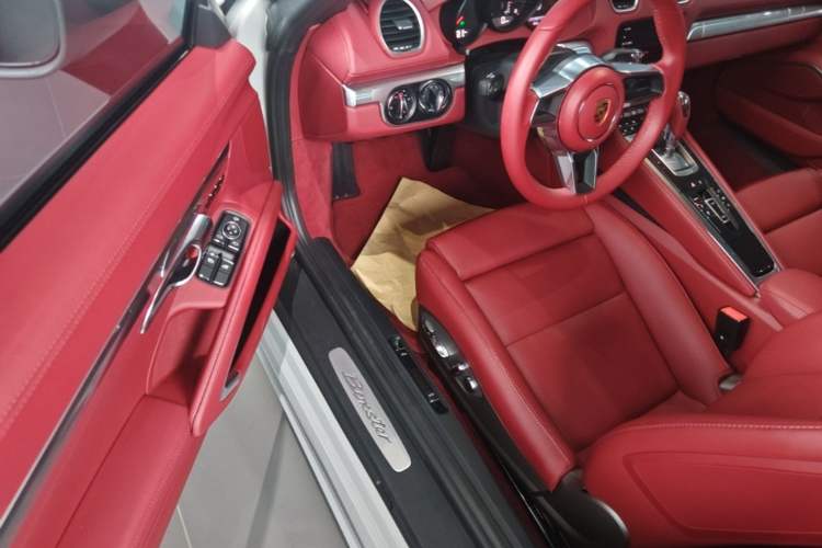 Used Porsche 718 2022 Boxster 2.0T Driver Seat