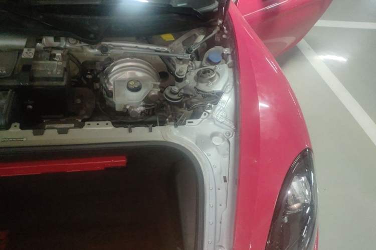 Used Porsche 718 2022 Boxster 2.0T Engine Bay Left