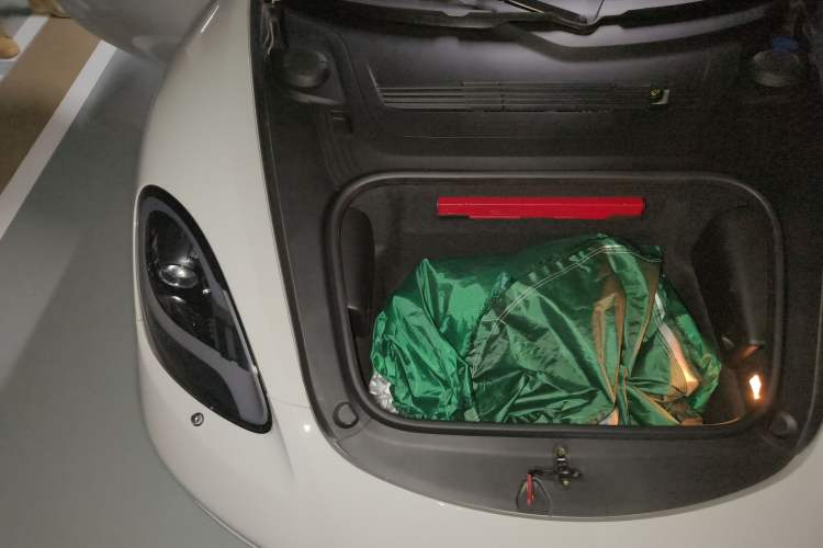 Used Porsche 718 2022 Boxster 2.0T Engine Bay Right