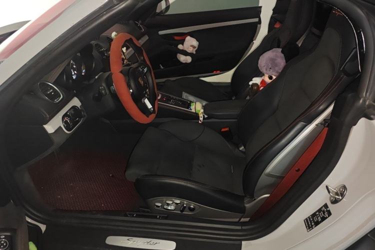Used Porsche 718 2022 Spyder 2.0T Left Front Seat