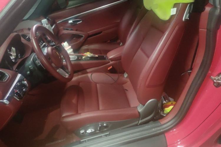 Used Porsche 718 2022 Boxster 2.0T Left Front Seat