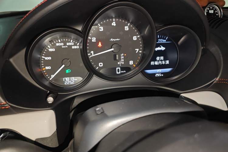 Used Porsche 718 2022 Spyder 2.0T Odometer Close Up