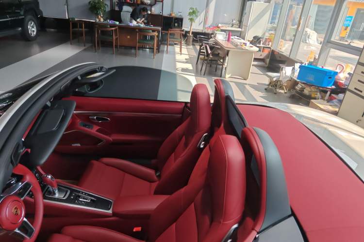 Used Porsche 718 2022 Boxster 2.0T Roof
