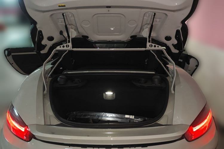 Used Porsche 718 2022 Spyder 2.0T Trunk