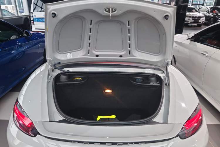 Used Porsche 718 2022 Boxster 2.0T Trunk