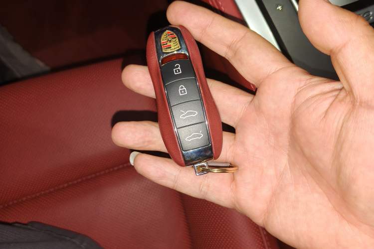Used Porsche 718 2022 Boxster 2.0T Vehicle Key