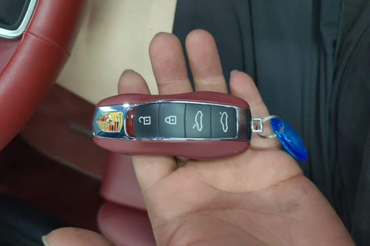 Used Porsche 718 2022 Boxster 2.0T Vehicle Key