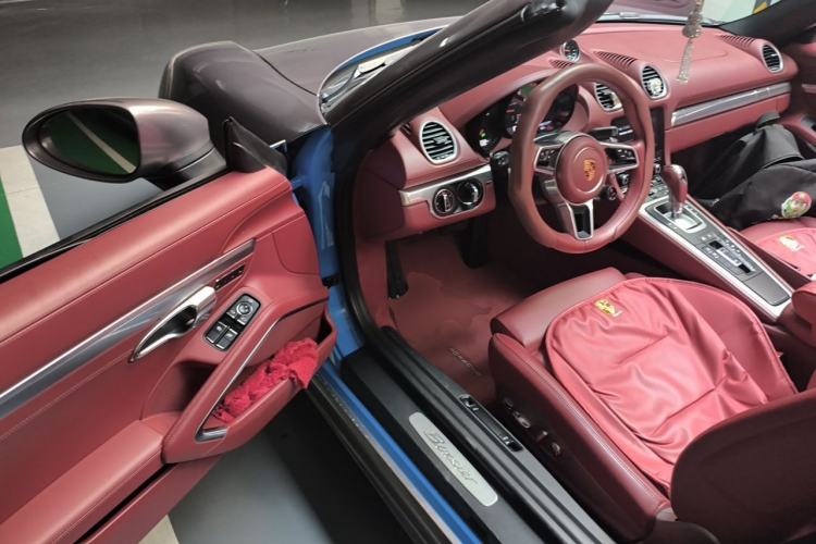 Used Porsche 718 2022 Boxster 2.0T Driver Seat