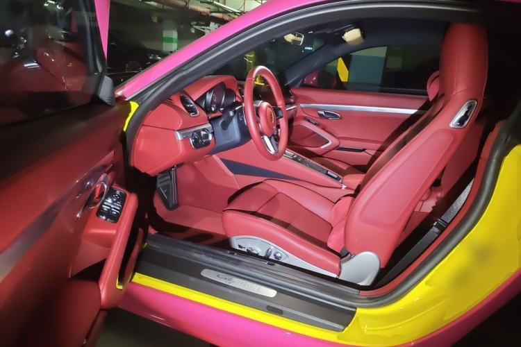 Used Porsche 718 2022 Cayman 2.0T Driver Seat