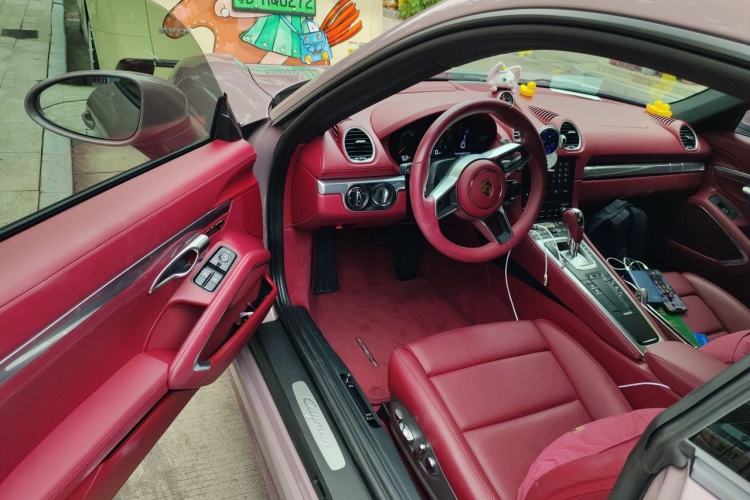 Used Porsche 718 2022 Cayman 2.0T Driver Seat