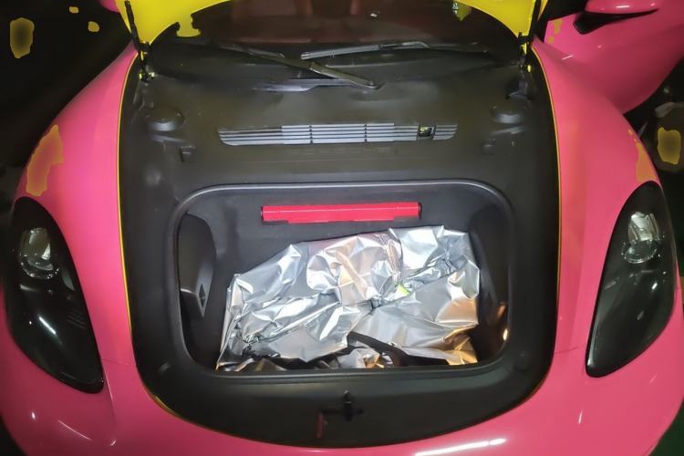 Used Porsche 718 2022 Cayman 2.0T Engine Bay
