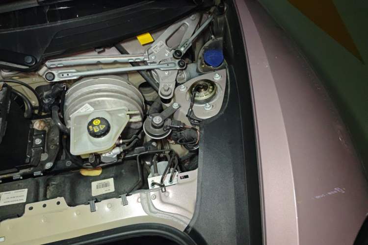 Used Porsche 718 2022 Boxster 2.0T Engine Bay Left