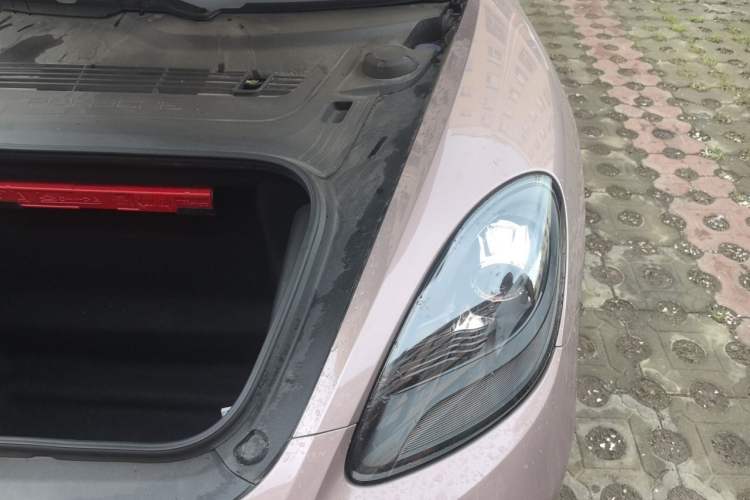Used Porsche 718 2022 Cayman 2.0T Engine Bay Left
