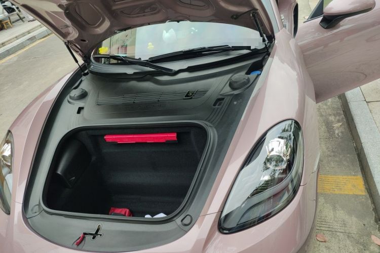 Used Porsche 718 2022 Cayman 2.0T Engine Bay Left