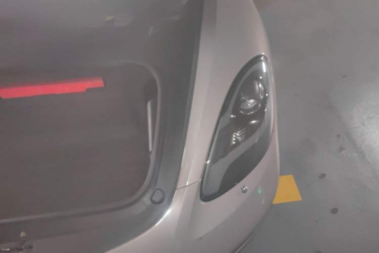 Used Porsche 718 2022 Boxster 2.0T Engine Bay Left